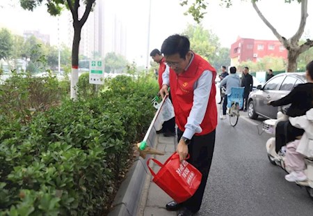 干群同心大掃除 潔凈迎雙節(jié)